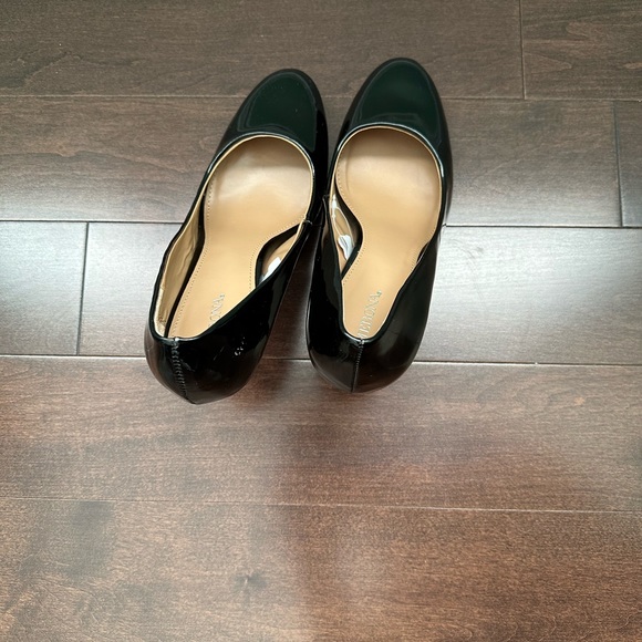 New Black Pumps - Picture 2 of 2